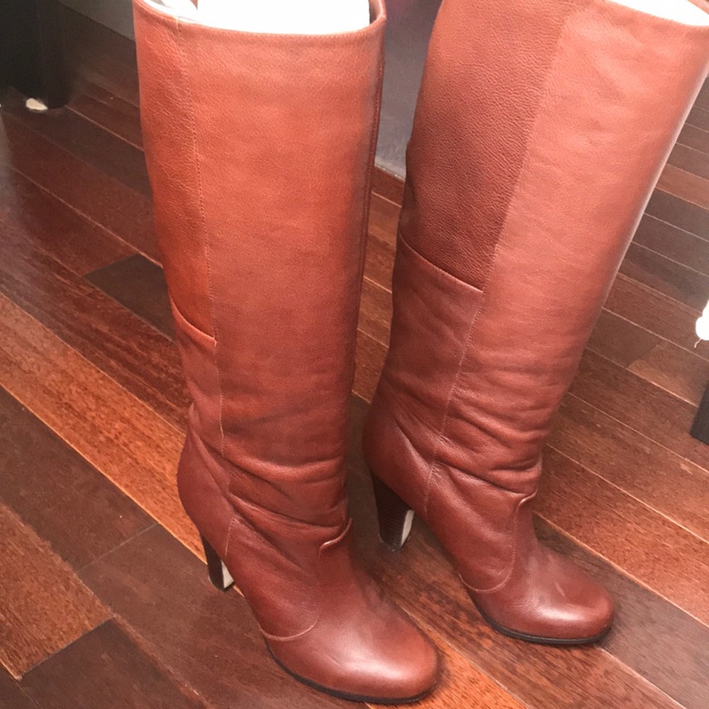 Tall heeled boots in dark brown/chocolate color